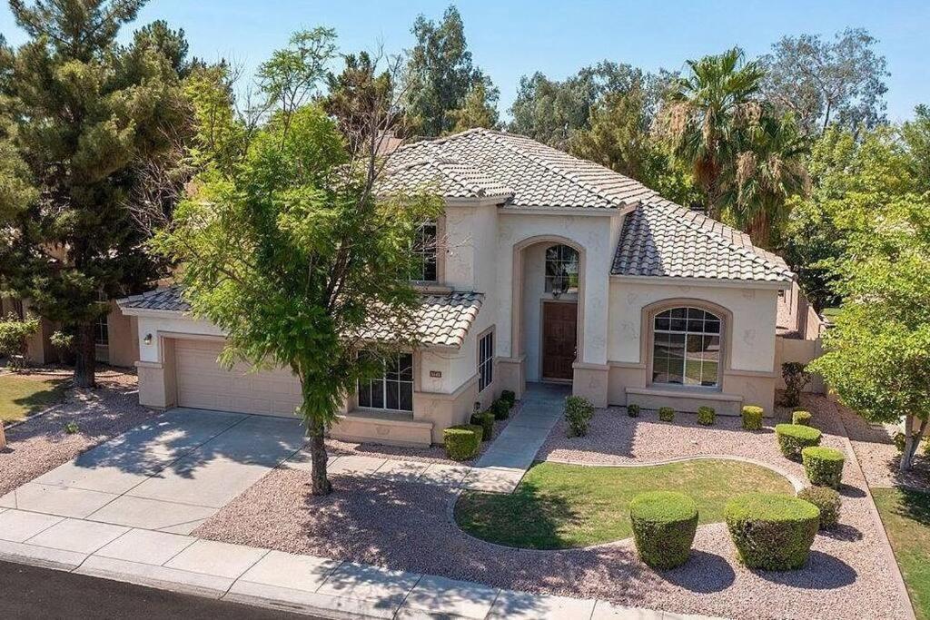 Desert Luxury! 6 Bdrm, 3 Bath & Heated Pool Villa Chandler Exterior photo